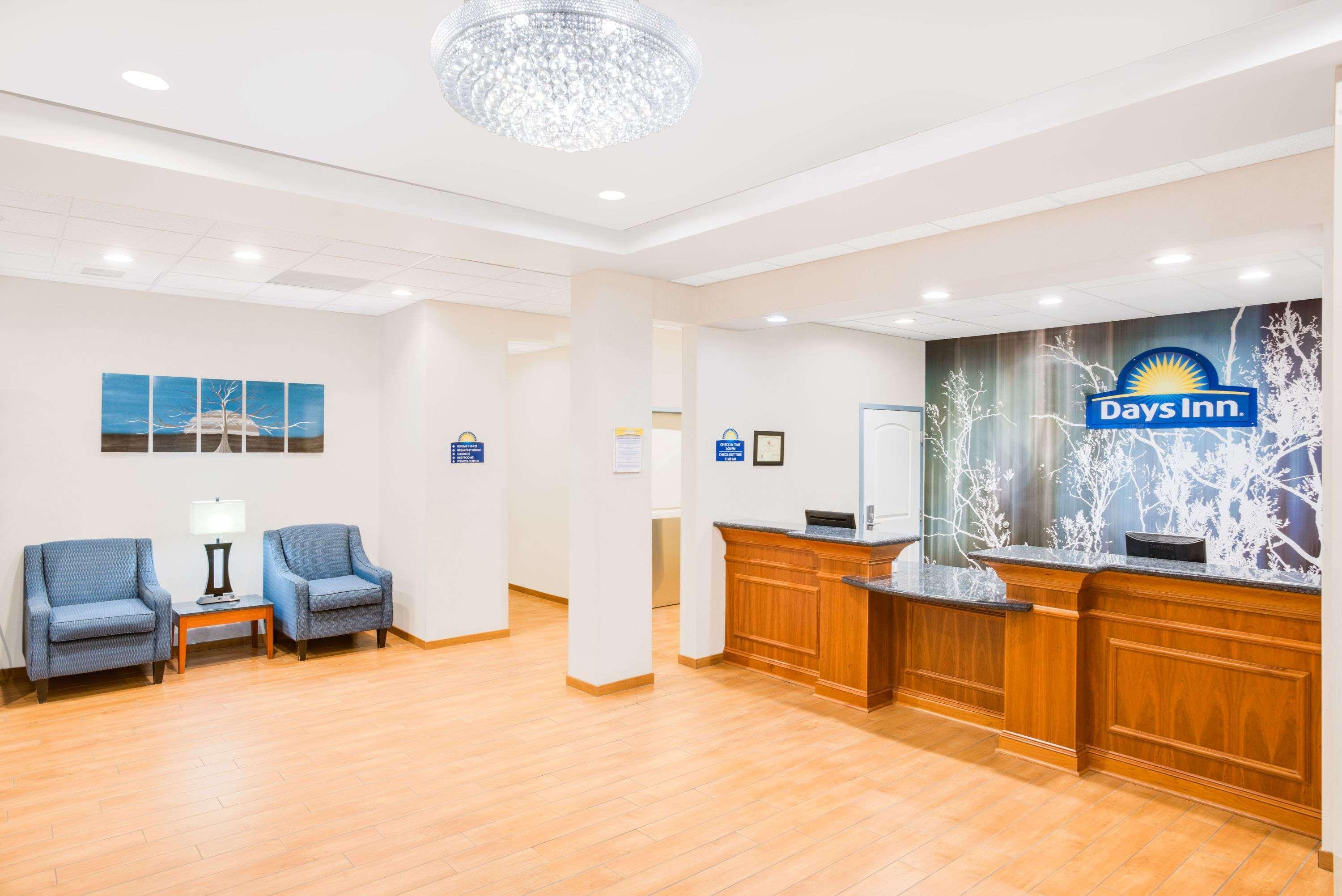 Days Inn By Wyndham Watertown Fort Drum Evans Mills Buitenkant foto